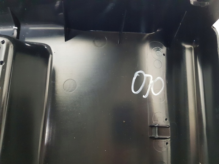 фото №10, Бардачок сиденья зад туннель средний mercedes w207 купе 2078400174