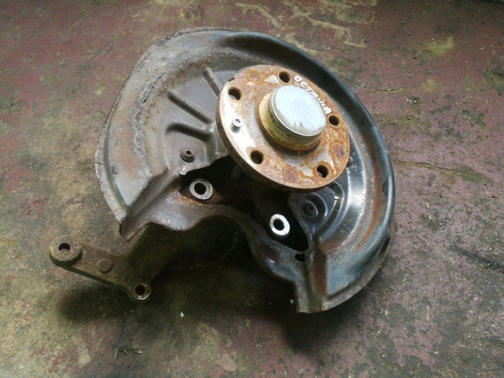 фото №1, Skoda octavia mk2 1z 2011 правая сторона ступица колёса заднего