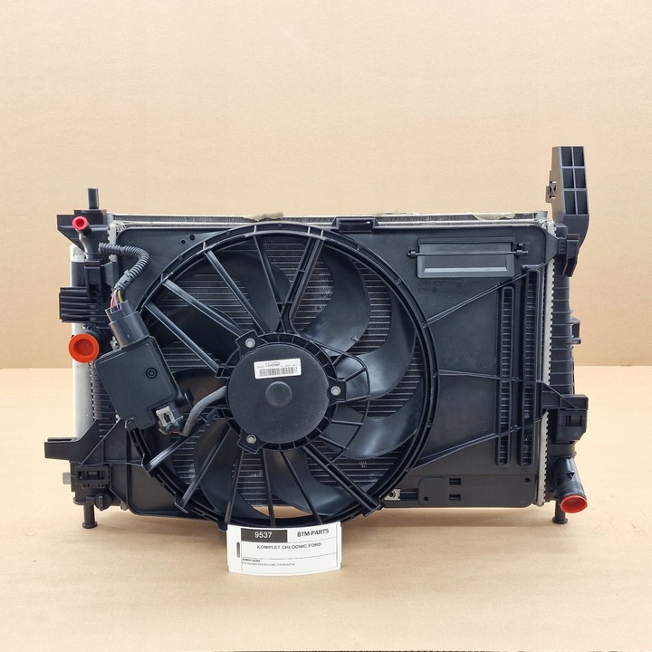 фото №1, Комплект радиатор вентилятор connect c-max ii focus iii transit courier