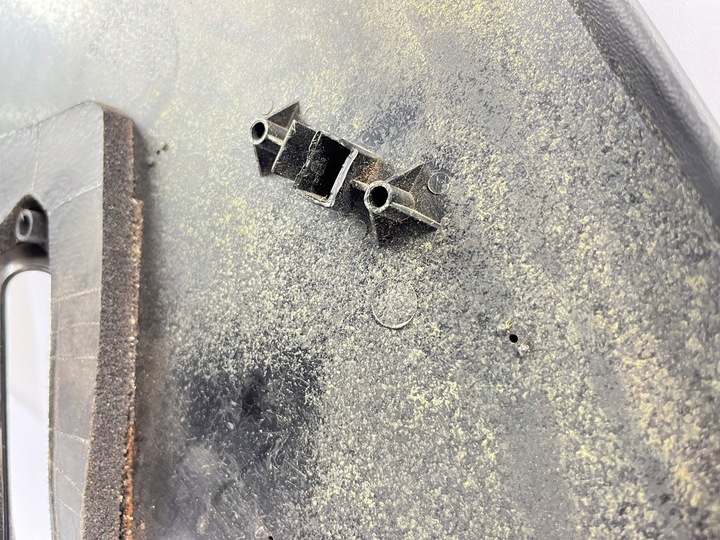 фото №11, Обшивка защита стойка c левая mercedes w124 sedan чёрная 1246952744