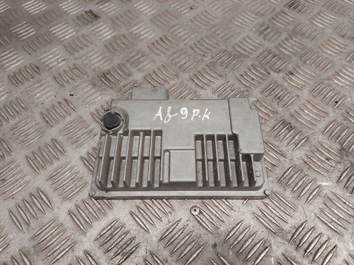 фото №1, Audi a8 s8 d4 4h 2013 блок управления / модуль подвешивание пневматического