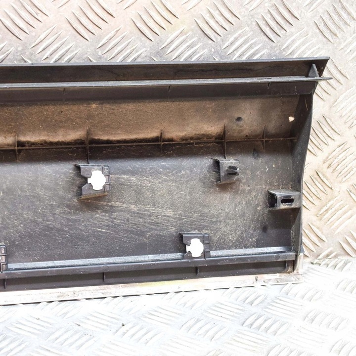 фото №7, Volkswagen tiguan 2018 перед сторона ліва планка двері