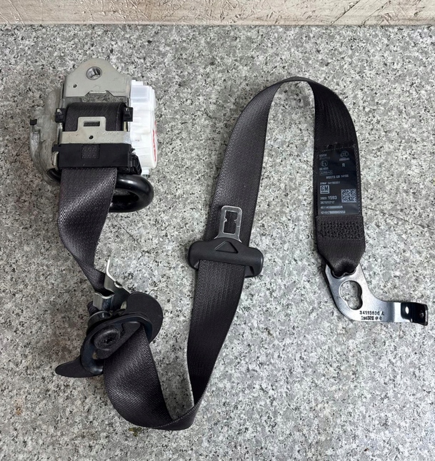 фото №9, Pas безопасности правое перед opel astra k 2015-2019 39201593 34196991
