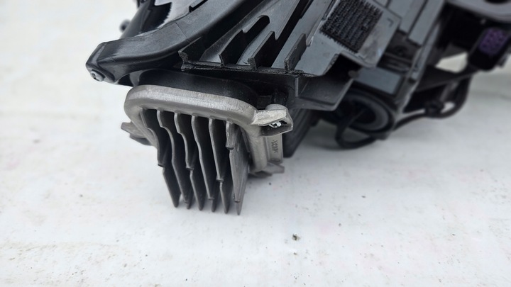 фото №10, Лампа mg marvel r левая перед полный led передняя