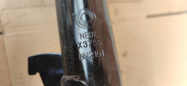 фото №10, Ford kuga mk1 2.0 tdci рестайлінг амортизатор правий перед поворотна опора права