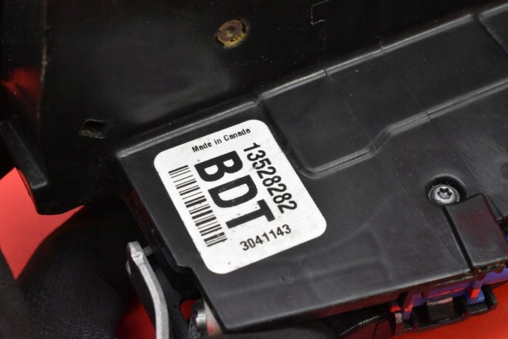 фото №8, Замок двери левые зад заднее 13528282 opel ampera-e bolt ii 17-20