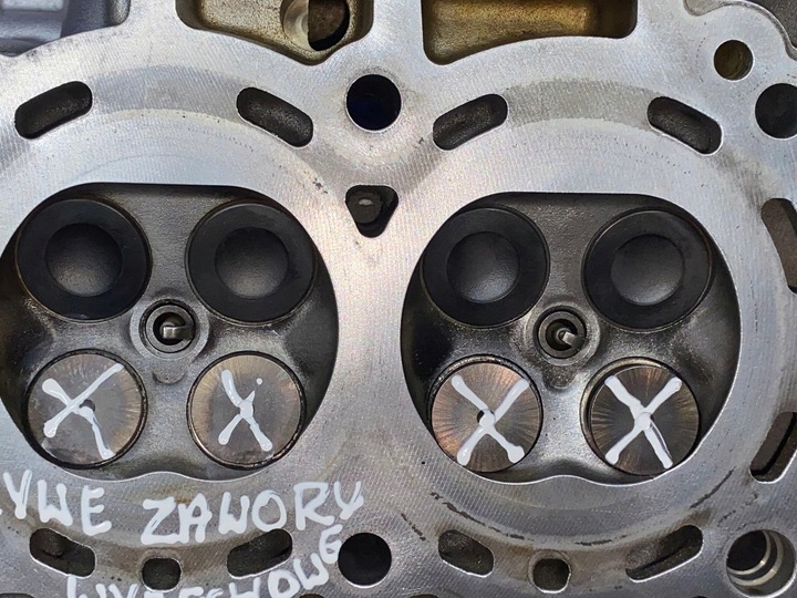 фото №11, Головка двигателя captur dacia sandero nissan 0.9 tce 1642r-1 h4bb408