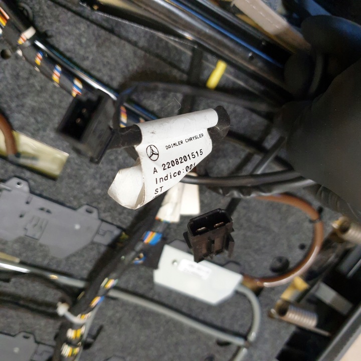 фото №10, Каркас спинка сидіння задньої вентильовані ліві двигунчик mercedes s w221 оригінальний номер