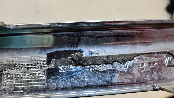 фото №7, Планка хром двері права volvo xc90 написи 31378188