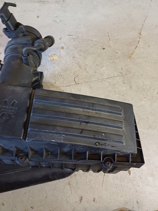 фото №4, Корпус фільтра повітря 2.0 tdi bmp vw passat b6 універсал nr. 3c0129607ag