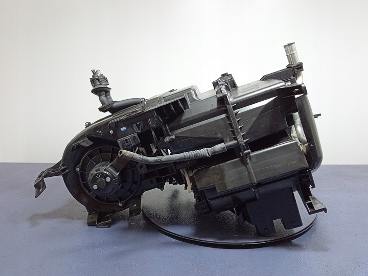 фото №8, Toyota avensis t25 1.8 vvti обігрівач повітродувка eu