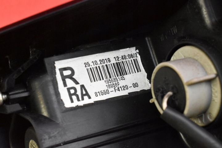 фото №8, Правая фара зад задняя 81550-f4120-00 toyota c-hr 1 i рестайлинг 19-21