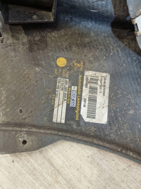 фото №9, Лівий спойлер карбон lamborghini urus перформанте