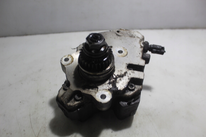 фото №1, Насос вприскувальний mercedes a клас w169 2.0cdi