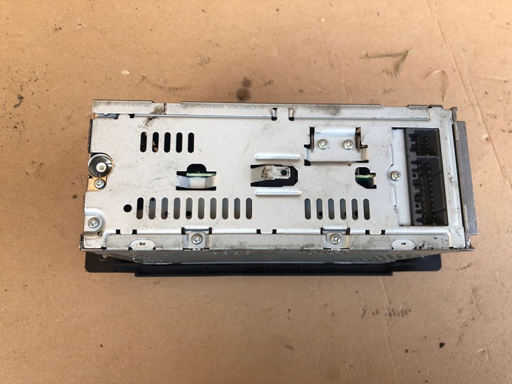 фото №3, Радио cd chrysler pacifica 03-07 p05082764aea