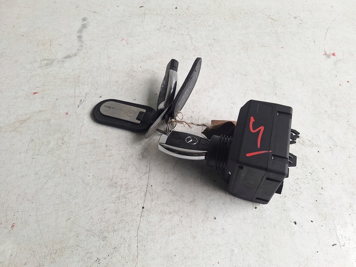 фото №1, Mercedes c-klasa w204 рестайлинг 11-14 замок зажигания + ключ a2079052600