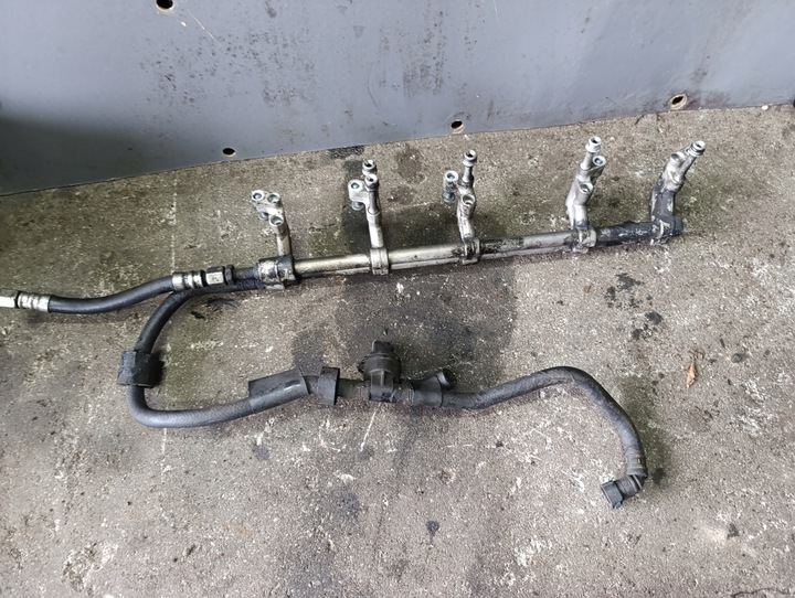 фото №1, Vw t5 2.5 tdi axd axe bnz bpc планка вприскувальний/ паливна