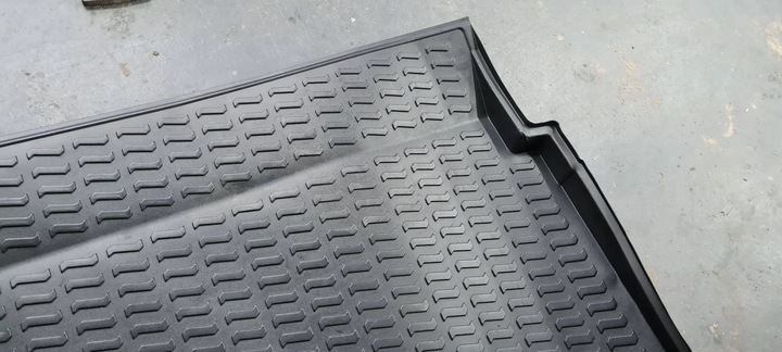 фото №6, Q3 83a коврик багажника резиновая зад обивка 83a061180