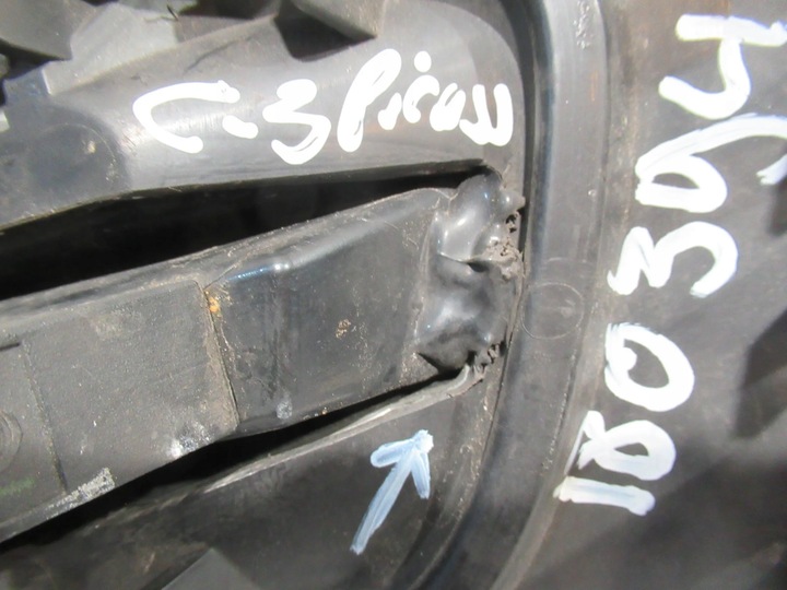 фото №6, Решітка бампера led ліва citroen c3 picasso рестайлінг