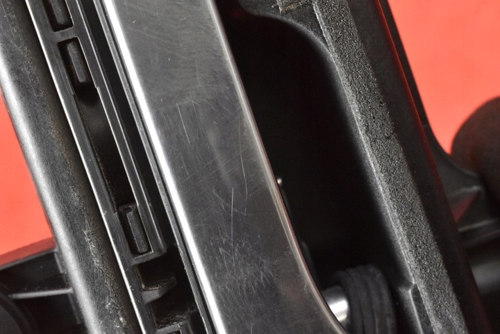 фото №13, Ручка левая зад задняя хром 1081831-00-h tesla модель 3 17-21