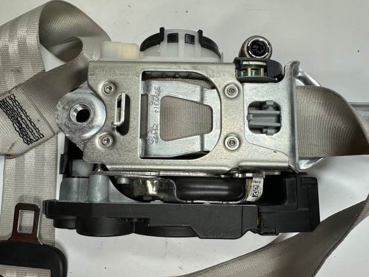 фото №12, Pas безопасности передний левое audi e-tron 0589p1000799 0.0l