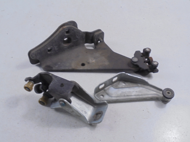 фото №3, Renault kangoo ii петля двері розсувних зад лівий 4977637-b