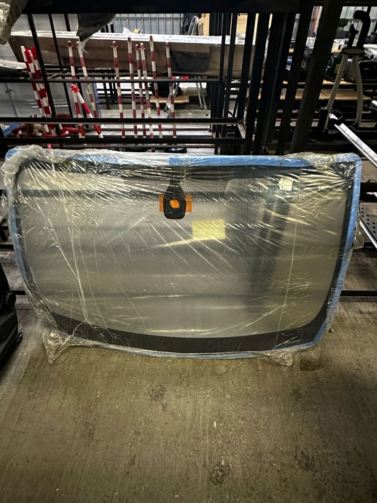 фото №1, Скло лобове vivaro-a оригінальний номер 93854160