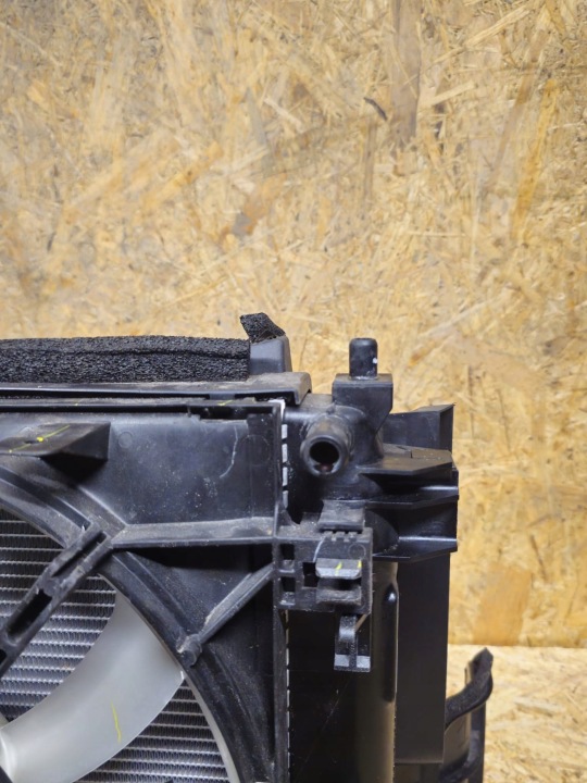 фото №5, Комплект радіатор toyota ch-r chr prius corolla e21 2.0 гібрид lexus ux 250h