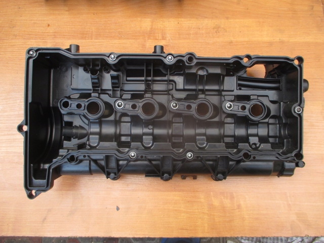 фото №11, Bmw f20 f10 f22 f30 d n47 крышка клапанов 8570828 8570829