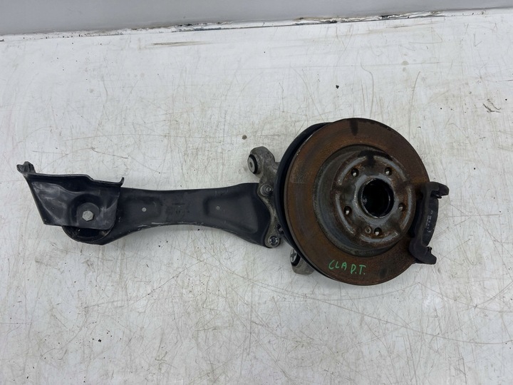 фото №1, Mercedes cla w118 поворотна опора права зад задня 2470600 важіль ступиця