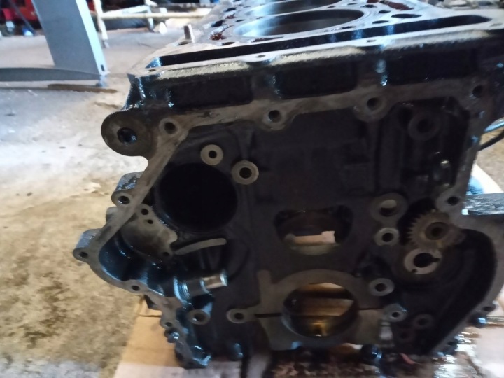 фото №7, Audi a4 b8 1.8 tfsi блок двигателя 06h103021j