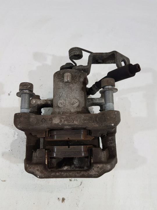 фото №6, Суппорт тормозной левое зад 9819337680 opel combo e berlingo iv 21r 1.5d