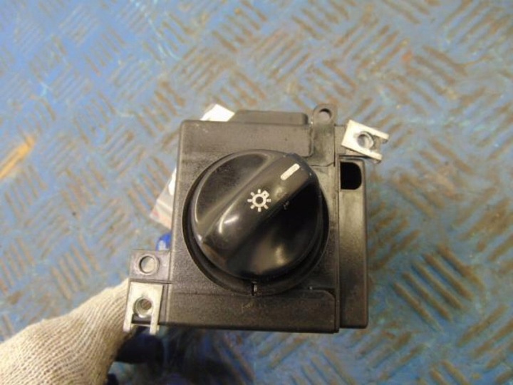 фото №1, Mercedes w168 1.4b вимикач світла 1685450104