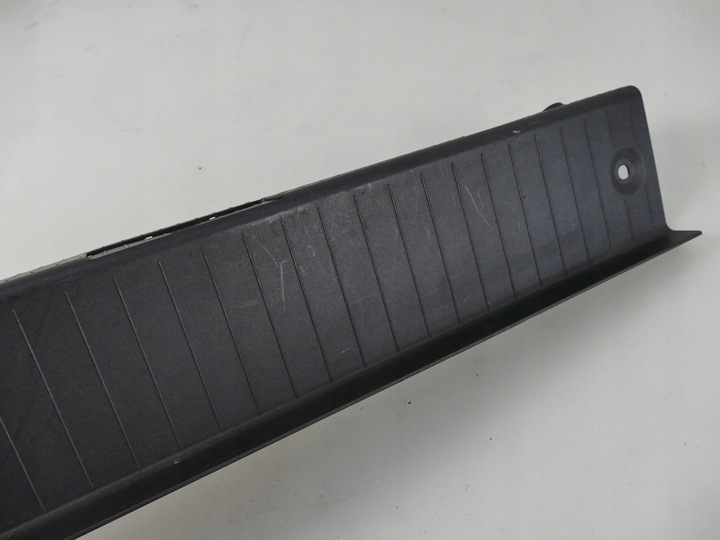 фото №3, Mercedes s w221 защита замка ремня порога зад