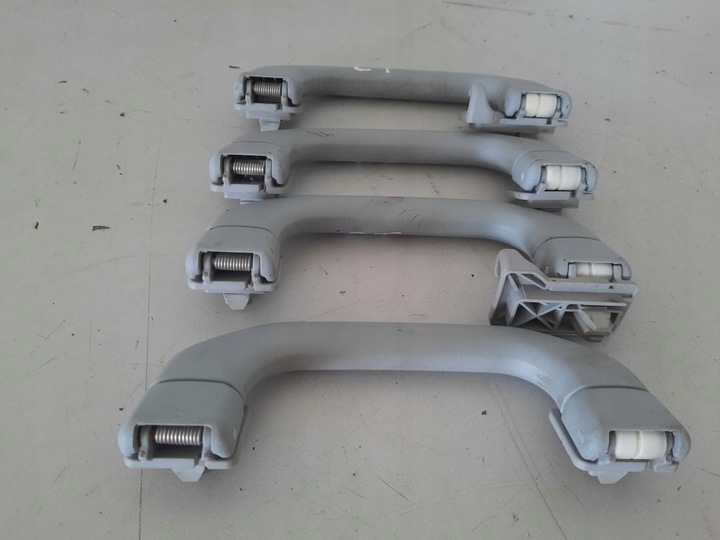 фото №5, Mercedes w203 00-04 универсал держатель ручка потолок комплект a2038100551