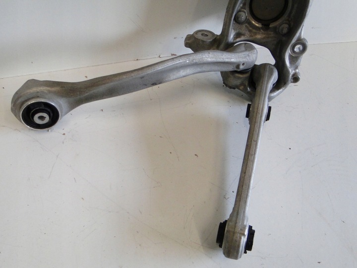 фото №10, Mercedes eqe 295 sedan рычаг нижний стержень бардачок правый переднее перед правый