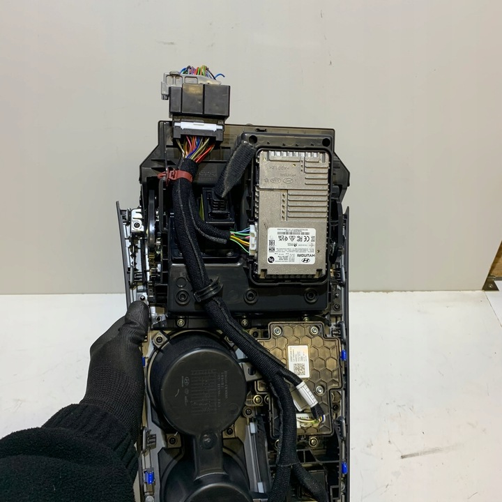 фото №9, Hyundai kona електричний ev тунель середній панель зарядний пристрій рамка 95560cm000