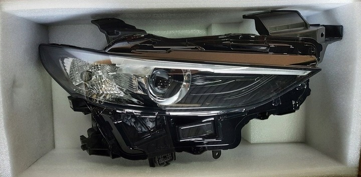 фото №2, Новая правая лампа mazda 3 bp od 2019- led