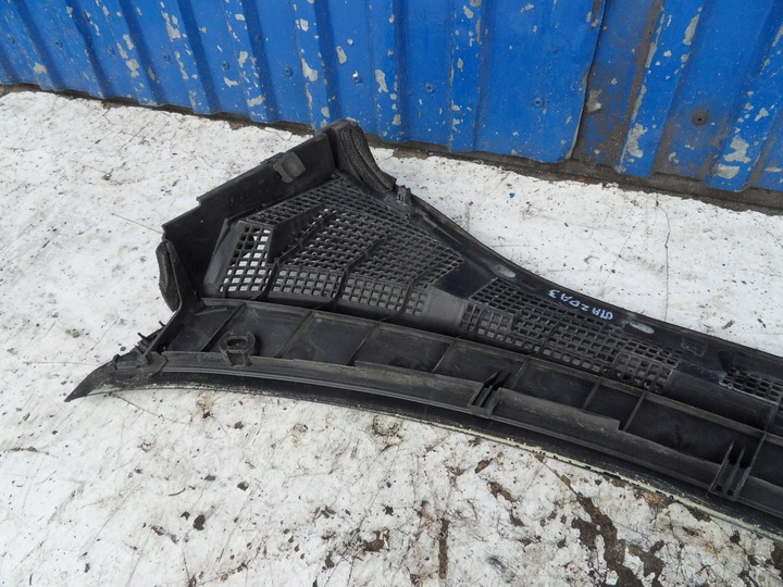 фото №11, Mazda 3 i 03-06 панель під лобовим склом праві + ліві європа