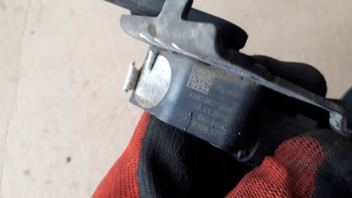 фото №8, A4 b9 8w датчик вирівнювання лампа зад a5 8w q5