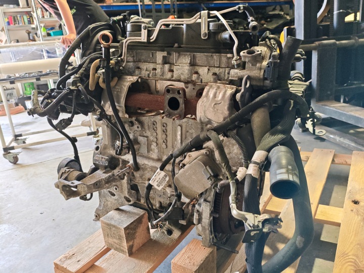 фото №6, Peugeot 208 i 1.4 hdi 10fdbw 8hp двигун комплектний форсунки