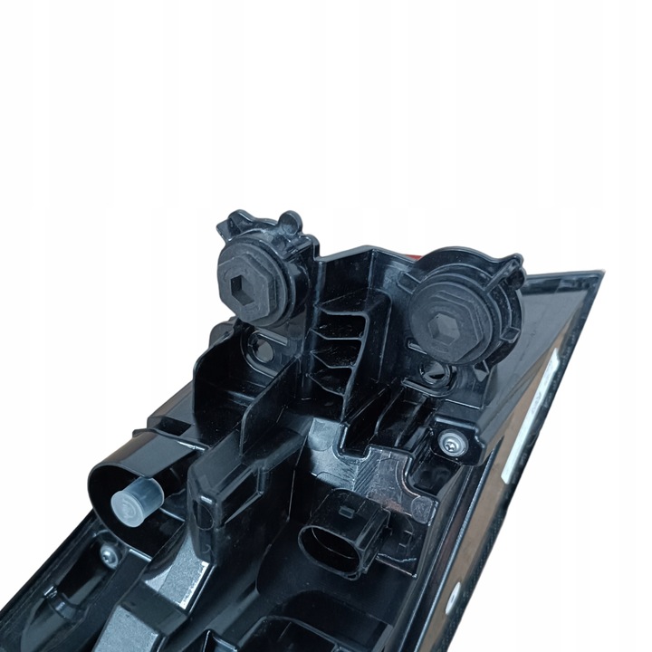 фото №9, Лампа правый зад audi q4 e-tron led 89a945070