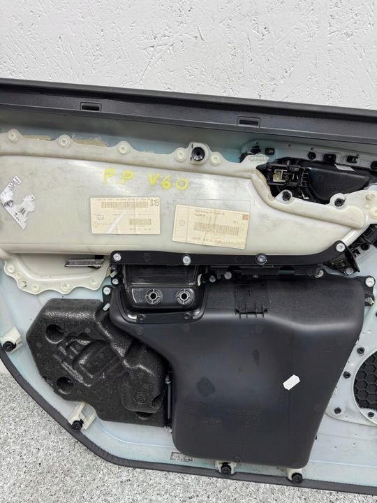 фото №8, Боковина двері праві перед volvo s60 ii v60 2011-2018 8635892