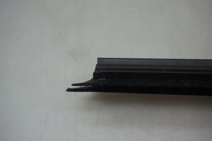 фото №9, Bmw e65 прокладка скла двері лівий зад 7044145