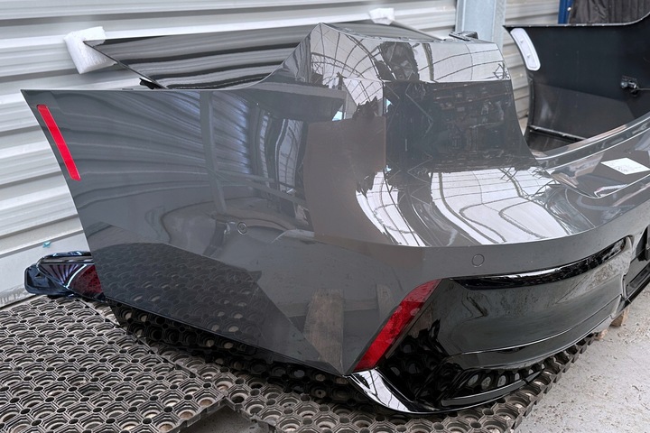 фото №5, Bmw i7 7 g70 m70 m набір кришка бампер лампи зад камера балка c36