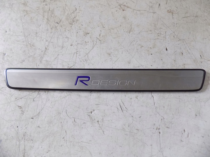 фото №1, Volvo xc60 i рестайлинг r-design планка накладка порога правая