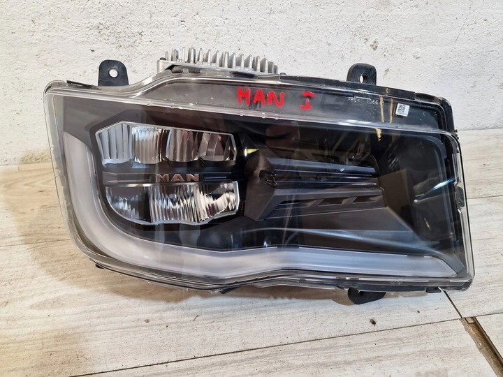 фото №1, Фара правые man tgx tg3 полный led
