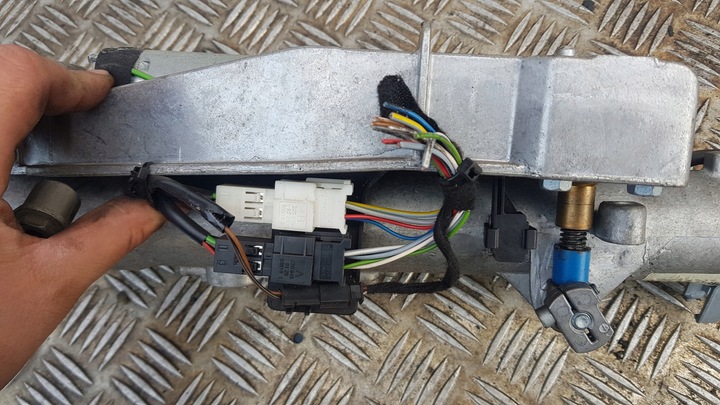 фото №8, W220 колонка кермовий двигуни a2154600316