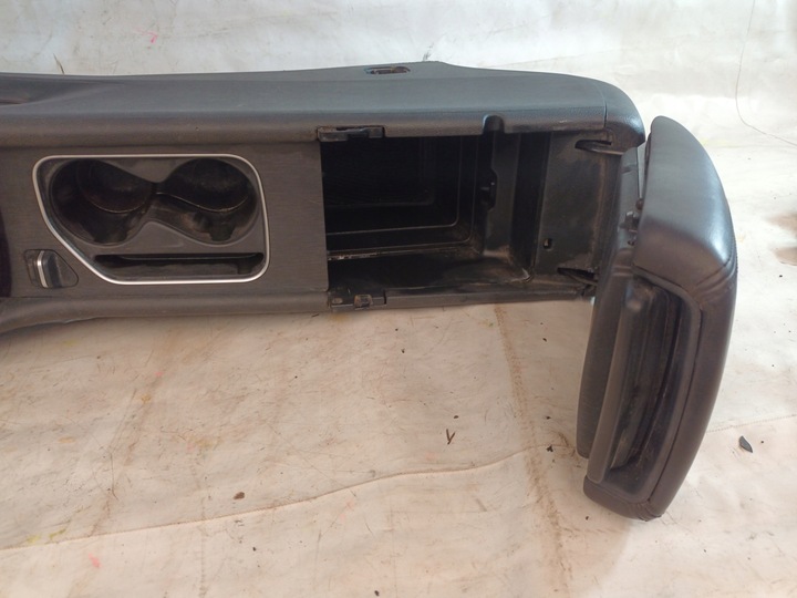 фото №8, Chrysler 200 15- туннель средний подлокотник панель 1yv42dx9ad usa