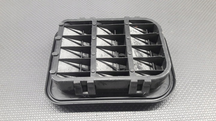 фото №6, Решётка вентиляционная воздуховод golf iv